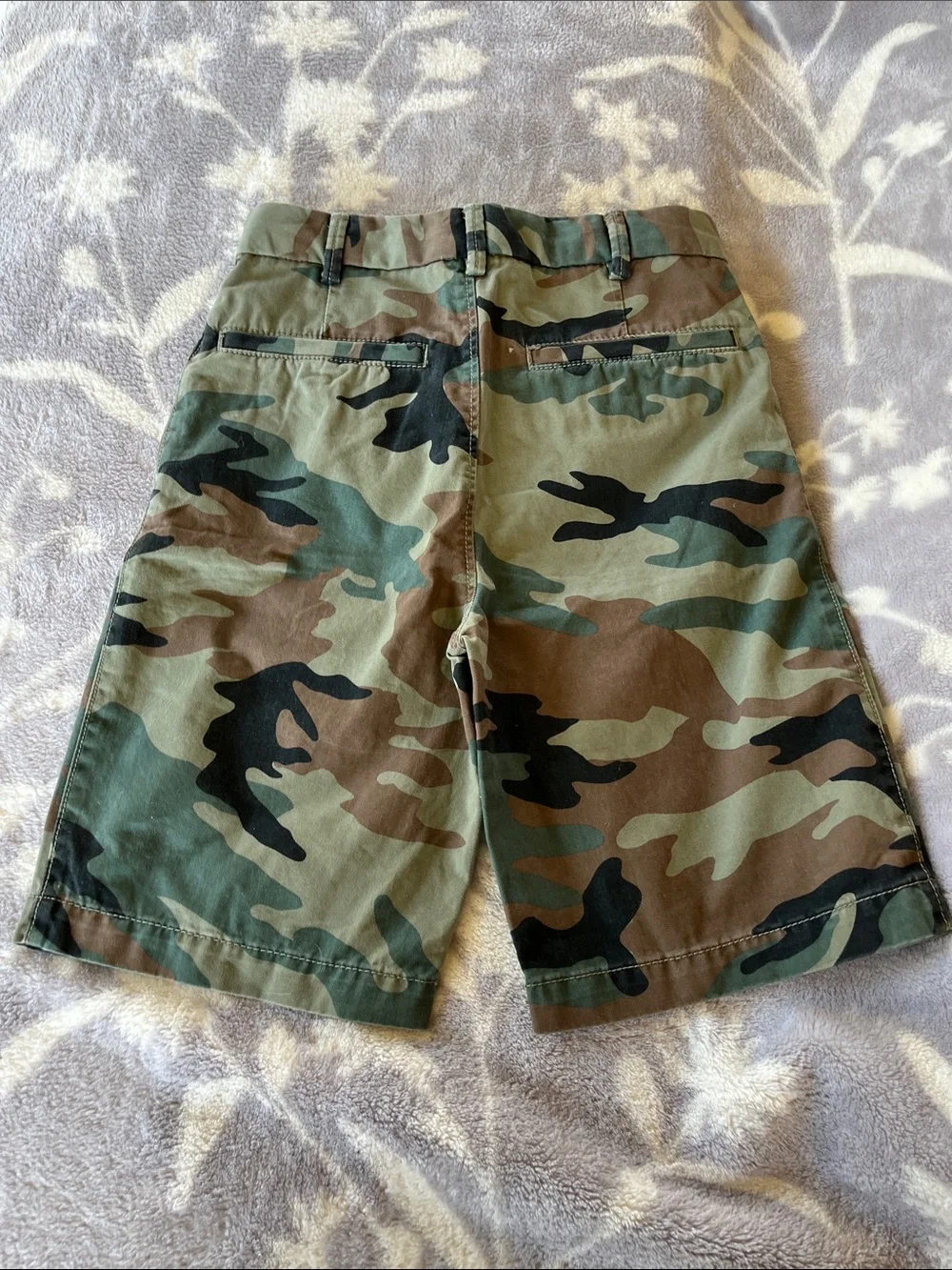Boys 10-12  3 pc Bundle - Gap Shorts,  Quicksilver Tee & Old Navy Windbreakern